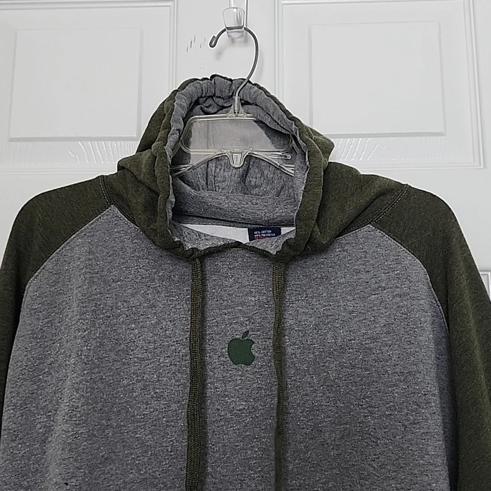 MEN'S HOODIE SIZE XXL - Picture 2 of 10